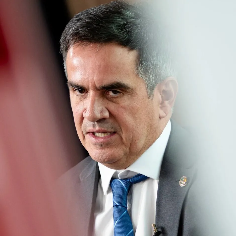 PF faz buscas contra Ciro Nogueira no caso Master 