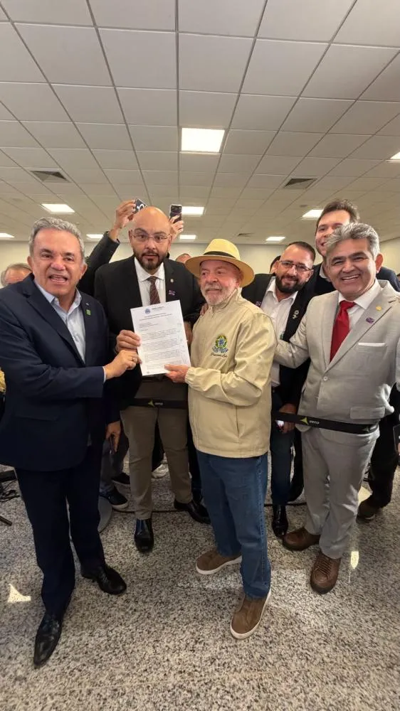 Câmara de Ponta Porã entrega carta ao presidente Lula e reforça defesa do Aeroporto Binacional